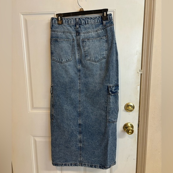 Size 7 Love, Fire midi front split distressed cargo button/zip up denim skirt. - Picture 3 of 3
